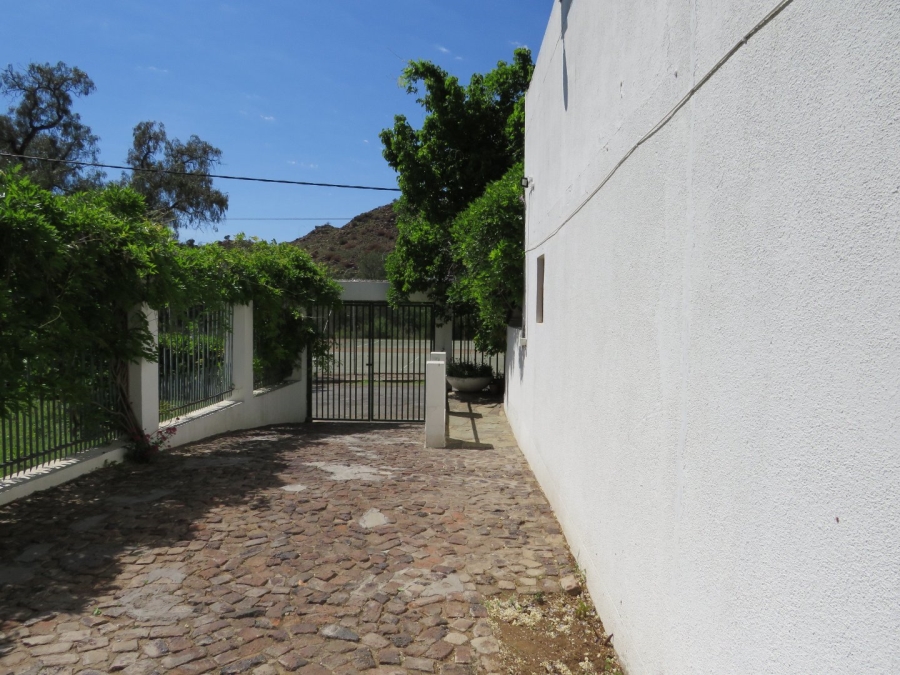 6 Bedroom Property for Sale in Colesberg Northern Cape